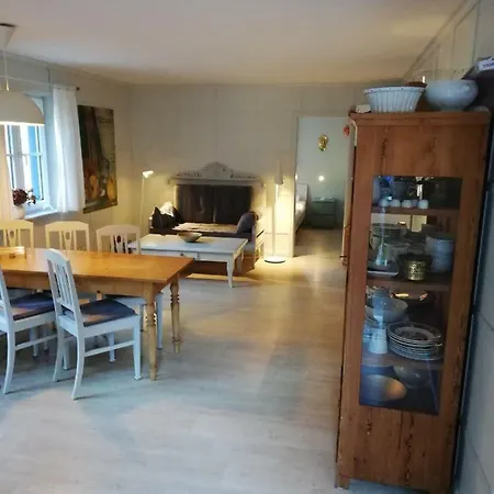 Blaues Haus * באבה